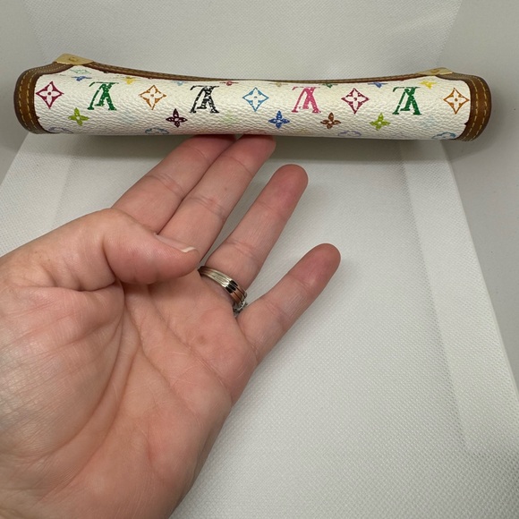 Louis Vuitton Murakami Wallet - Picture 10 of 11